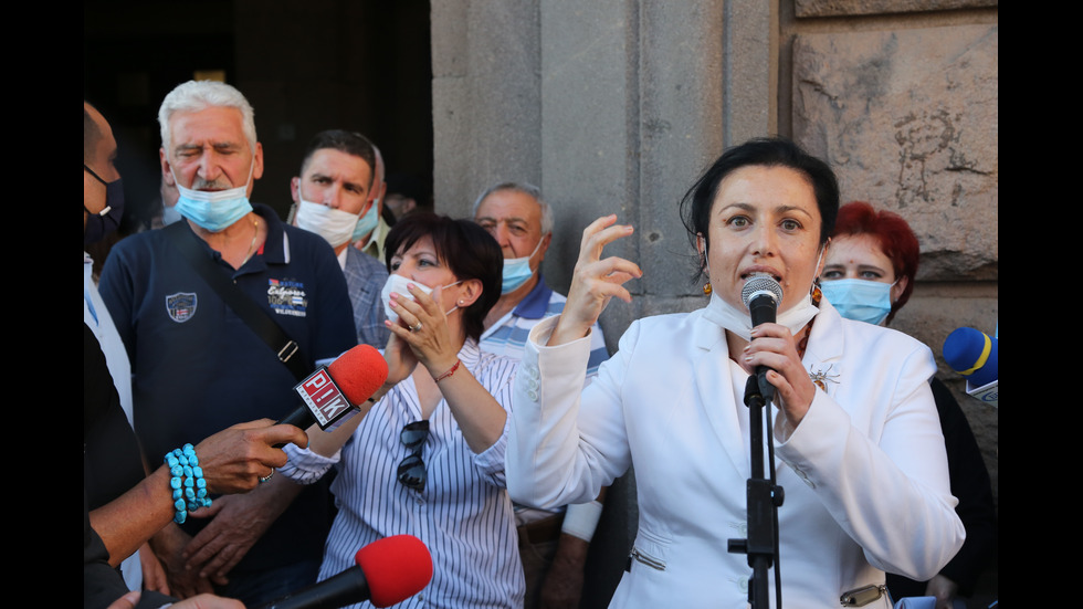 Три протеста в "Триъгълника на властта"