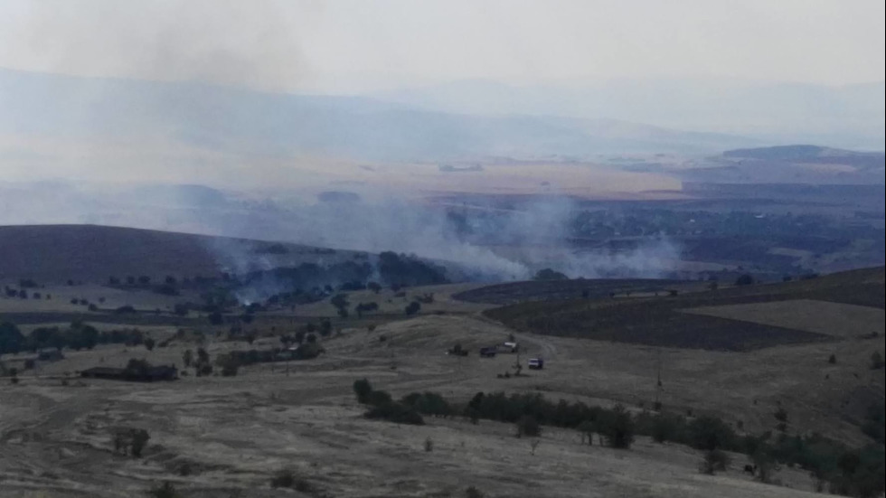 Пожар до пернишкото село Дивотино
