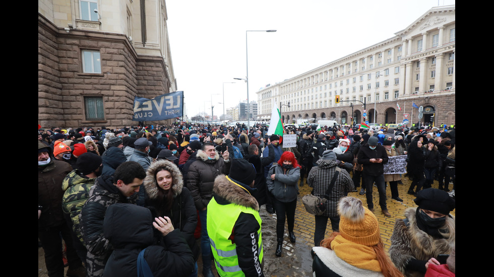 Ресторантьорите излязоха на протест