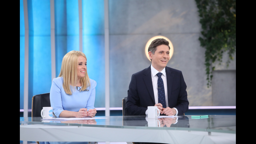 ЗАД КАДЪР: Изборният ден по NOVA В СНИМКИ