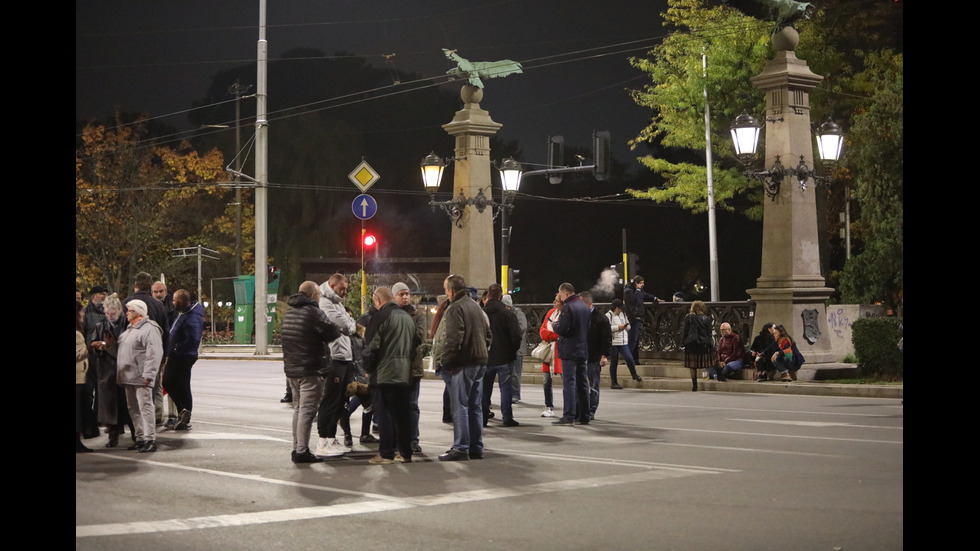 Протестиращи блокираха движението при "Орлов мост"