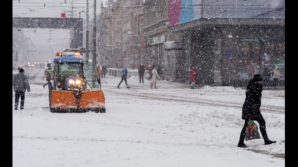 Силна снежна буря в Полша