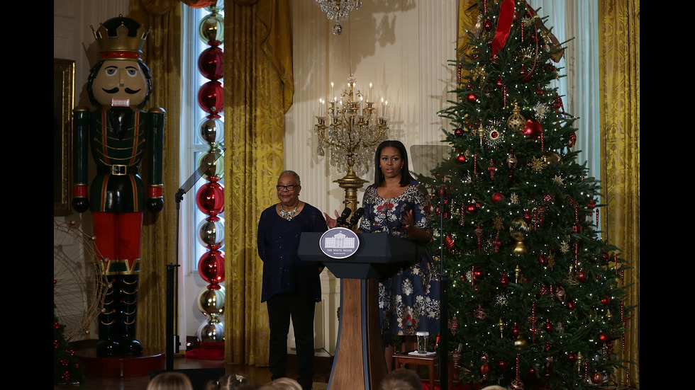 Мишел Обама посрещна семействата на военни в Белия дом