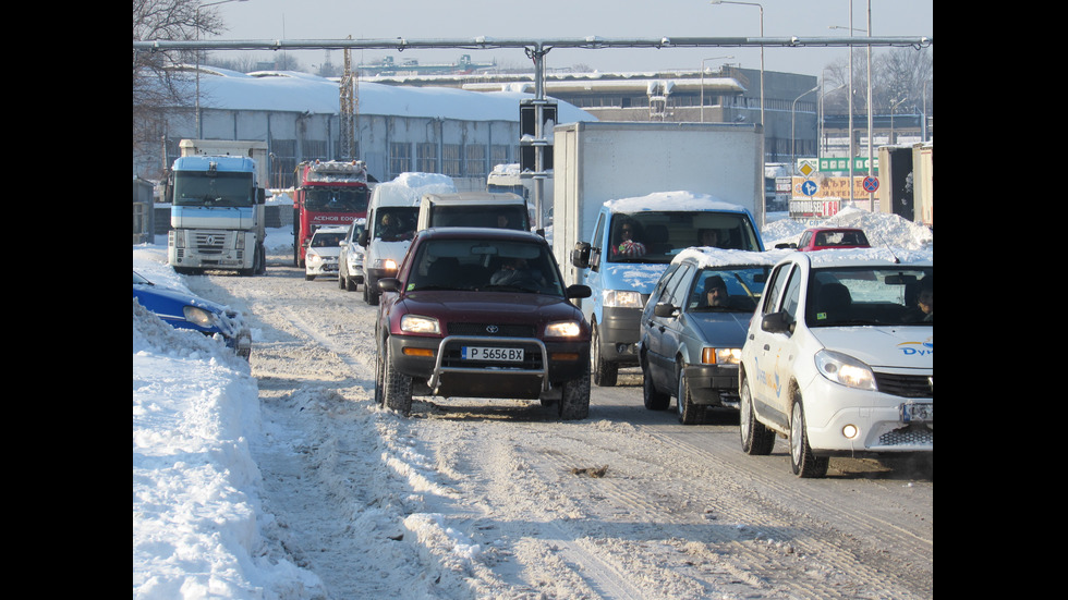 Опашка от тирове на Дунав мост при Русе