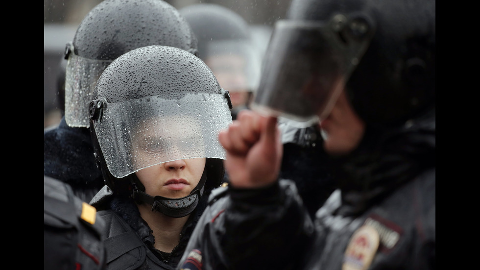 Задържаха виден руски опозиционер по време на протест