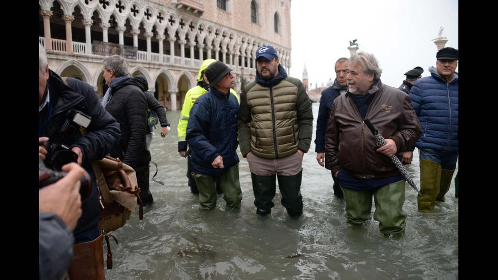 Очаква се ново покачване на водата във Венеция