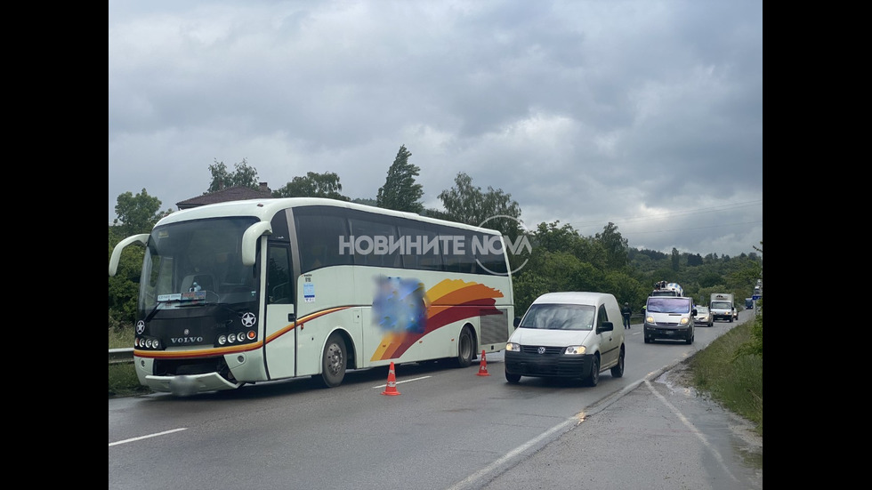 Автобус с деца катастрофира край Горна Малина