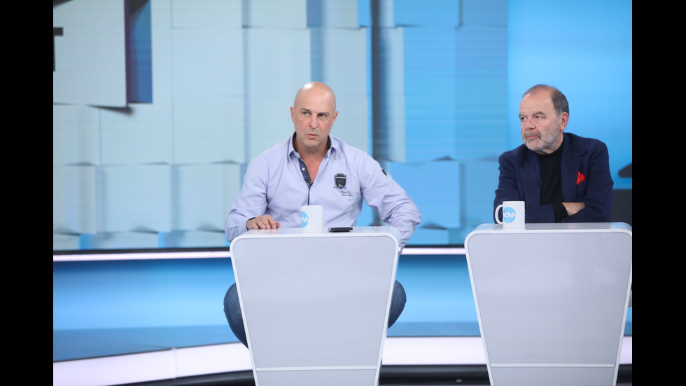 ЗАД КАДЪР: Изборният ден по NOVA В СНИМКИ
