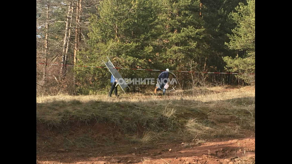 Продължава разследването на шесторното убийство в Нови Искър