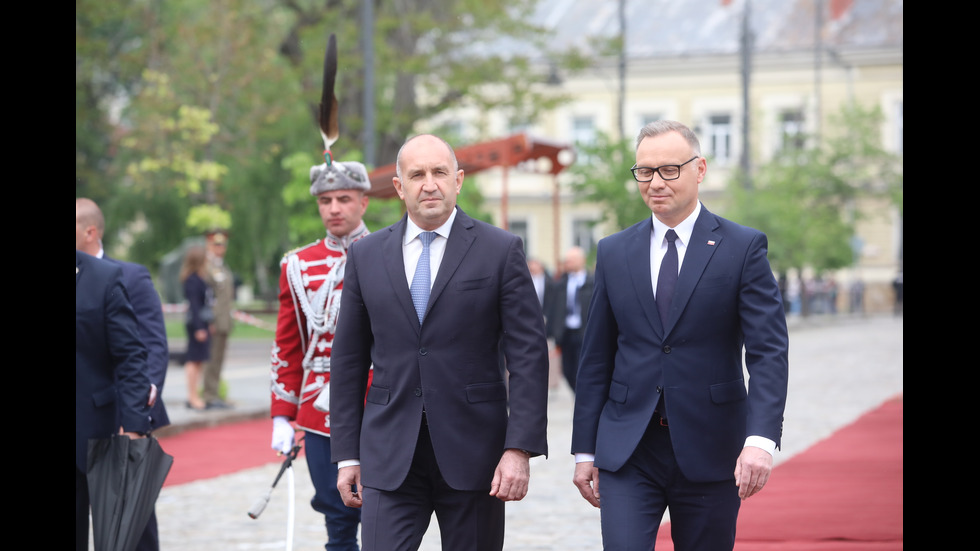 Президентът на Полша пристигна у нас