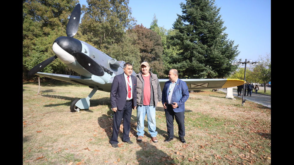 Откриха точно копие на самолета, на който е летял Димитър Списаревски