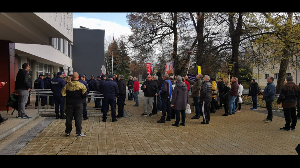 Пореден протест заради безводието в Перник