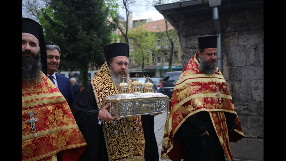 Пристигнаха мощите на Свети Георги