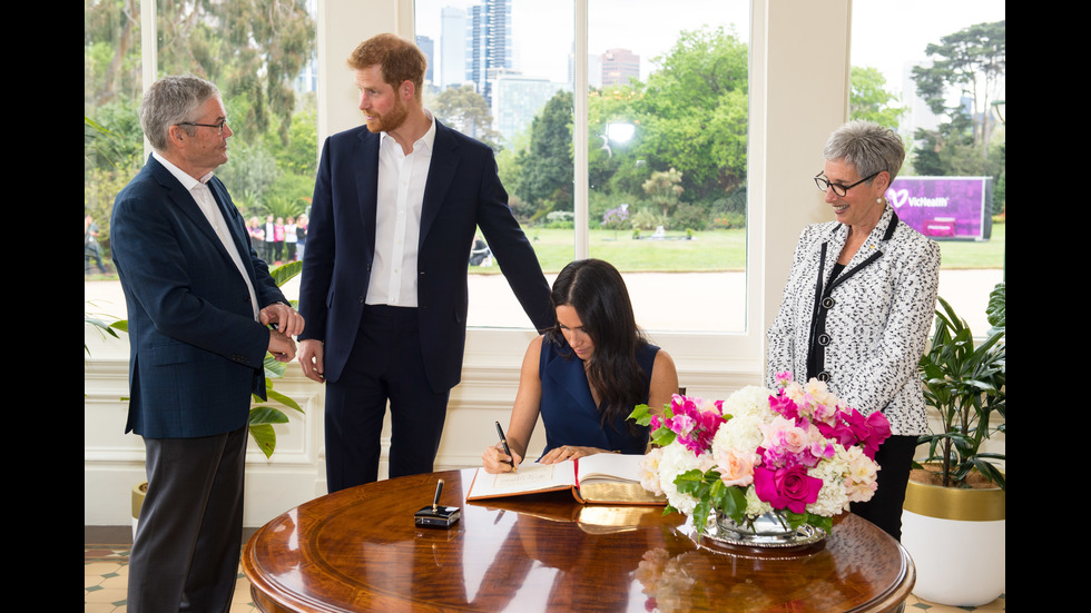 Мелбърн приветства принц Хари и бременната му съпруга Меган