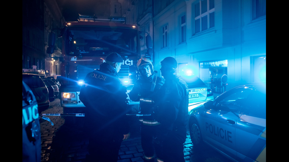 Убити и ранени след пожар в Прага
