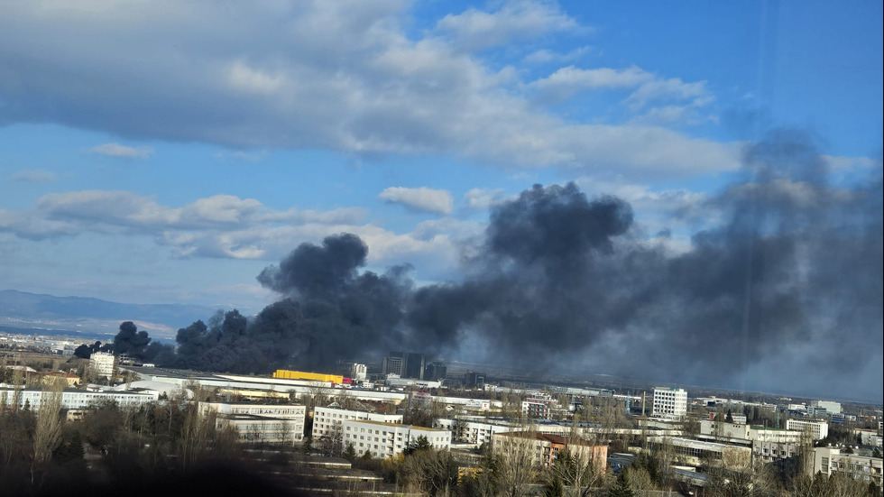 Мащабно задимяване в близост до летище София