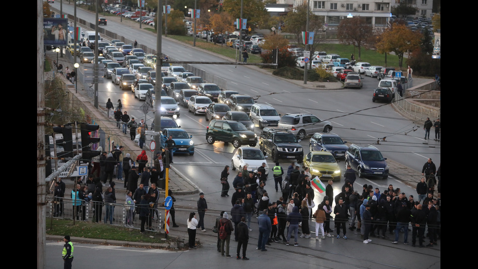 Жители на софийския квартал „Люлин“ на протест