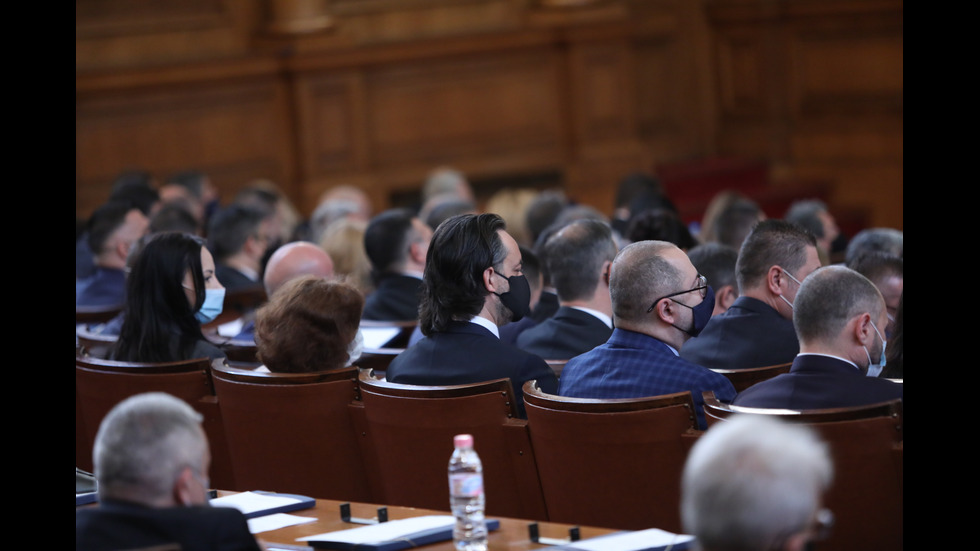 45-ИЯТ ПАРЛАМЕНТ: Новите 240 полагат клетва