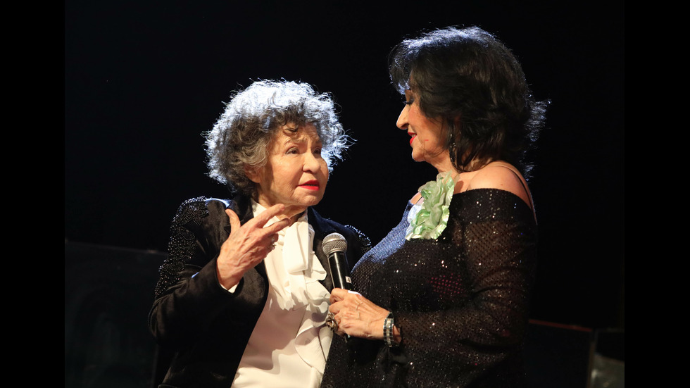 Стоянка Мутафова празнува 97-ия си рожден ден и 70 години на сцена
