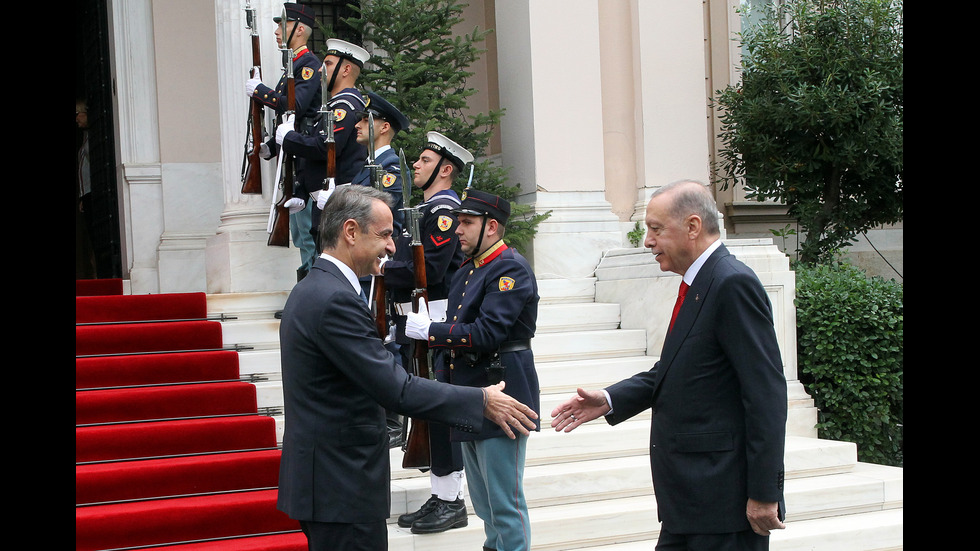 Ердоган с голяма правителствена делегация е в Гърция