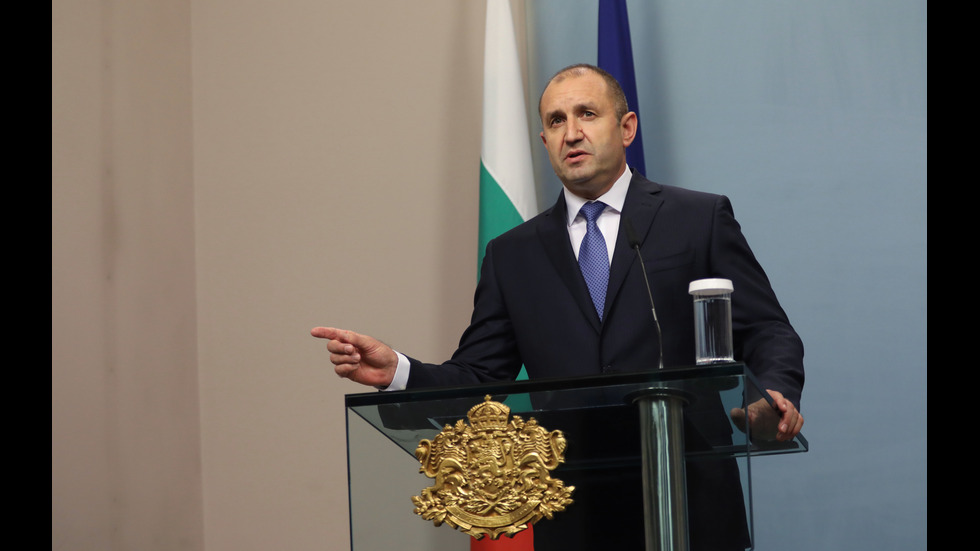 Президентът Румен Радев със специално изявление за изтребителите