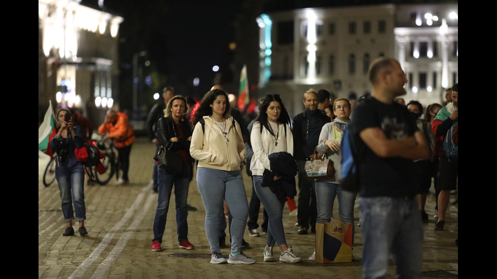 82-ра вечер на антиправителствени протести в София