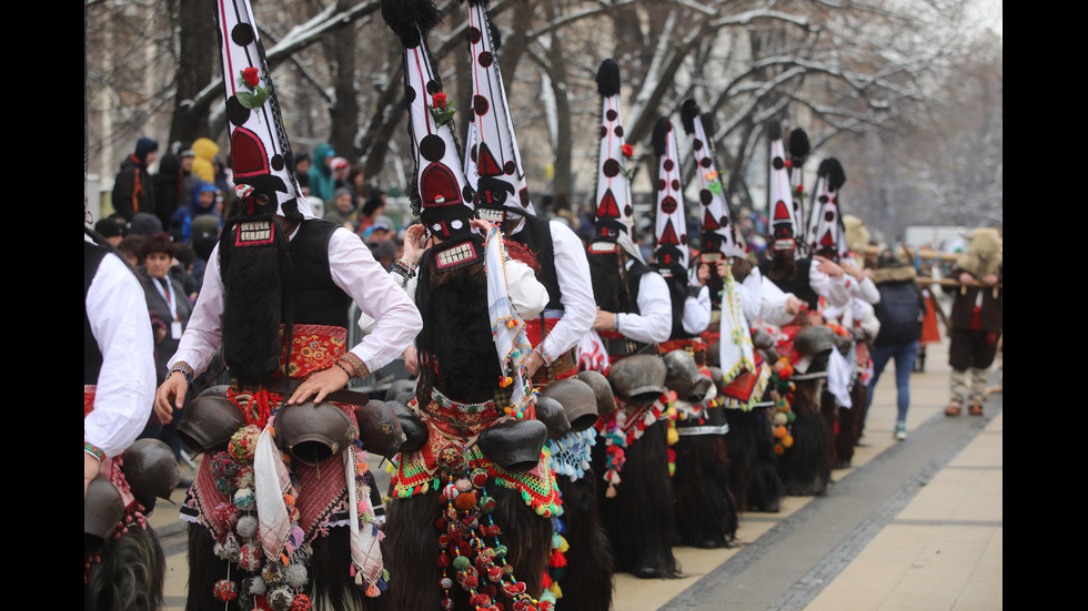 „Сурва” се завърна в Перник