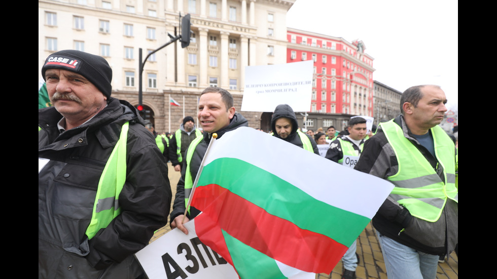 Въпреки меморандума: Част от земеделците продължават с протестите