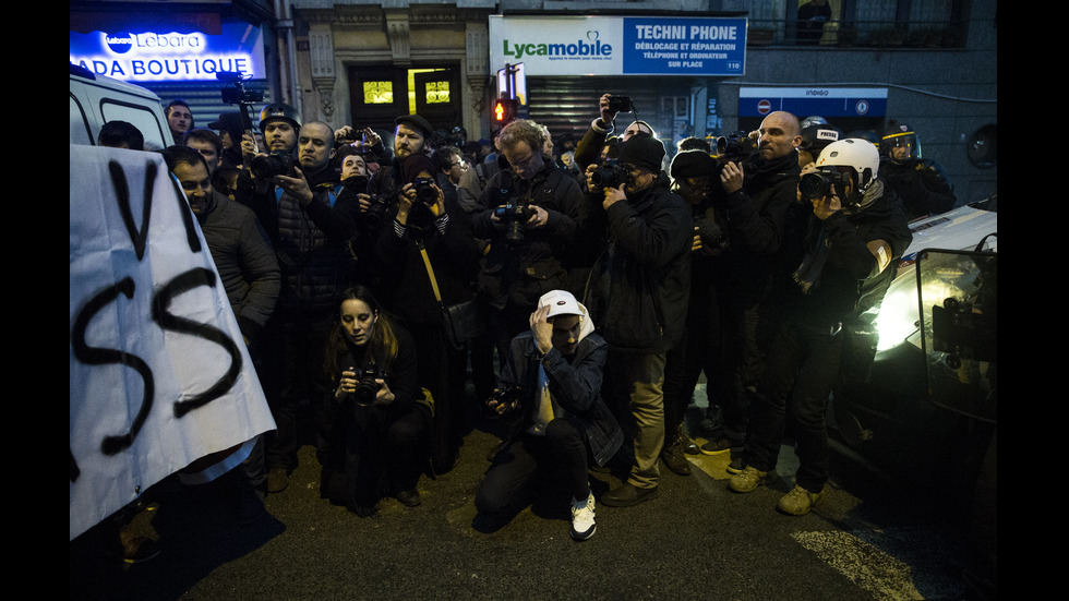 Протести и сблъсъци с полицията в Париж