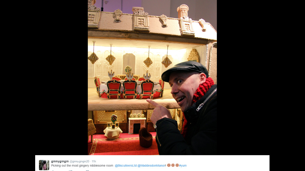 Кулинарни "архитекти" сътвориха дворец от меденки