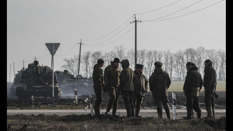 „Ройтерс”: Танкови колони са забелязани в Донецк