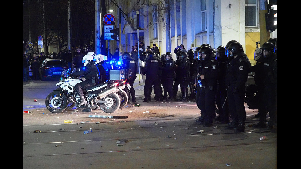 Погром след протеста в центъра на София