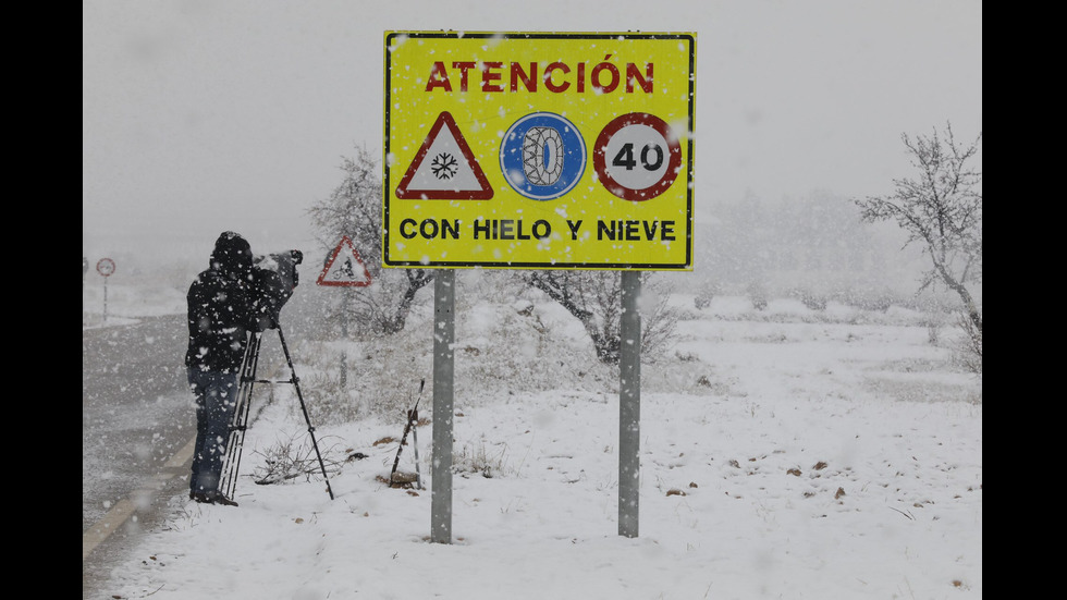 Пътни проблеми заради снега в Испания