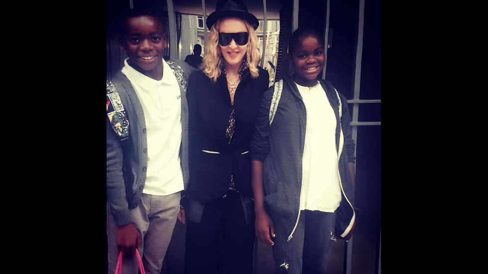 Мадона събра децата си за Деня на благодарността