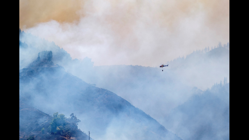 Огромен пожар на остров Гран Канария, хиляди са евакуирани