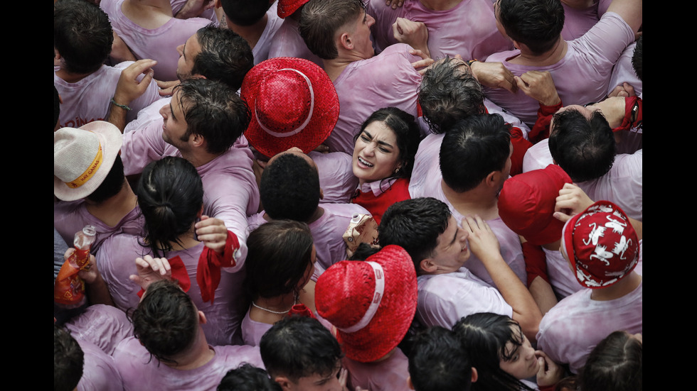 Отново надбягване с бикове в Памплона