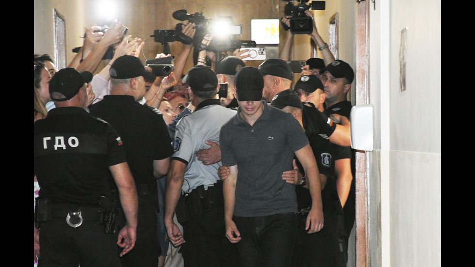 18-годишният, помел петима с АТВ в "Слънчев бряг", се връща в ареста
