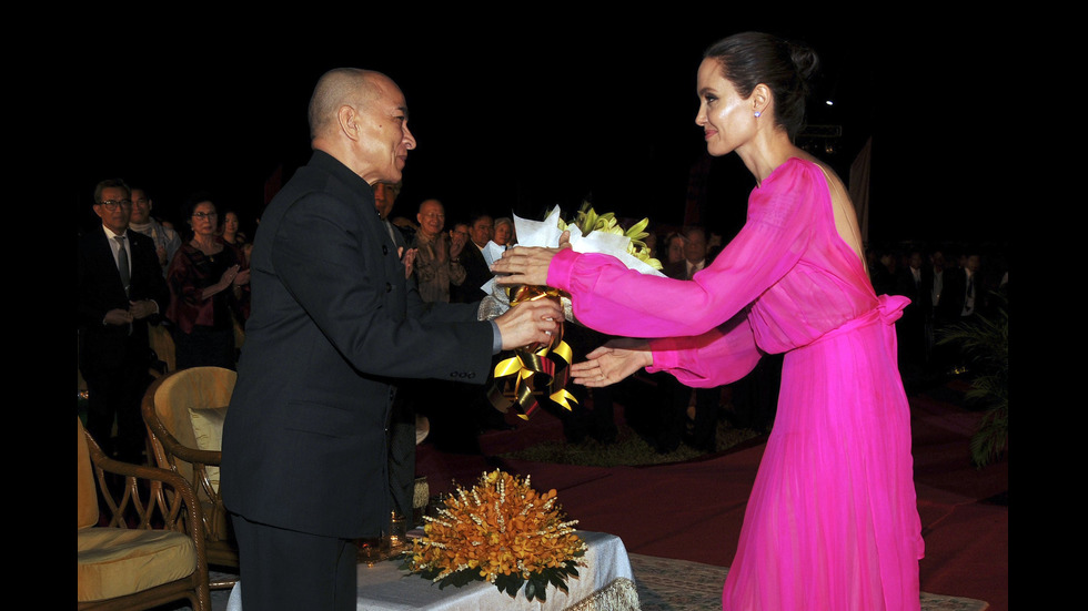 Анджелина Джоли в Камбоджа