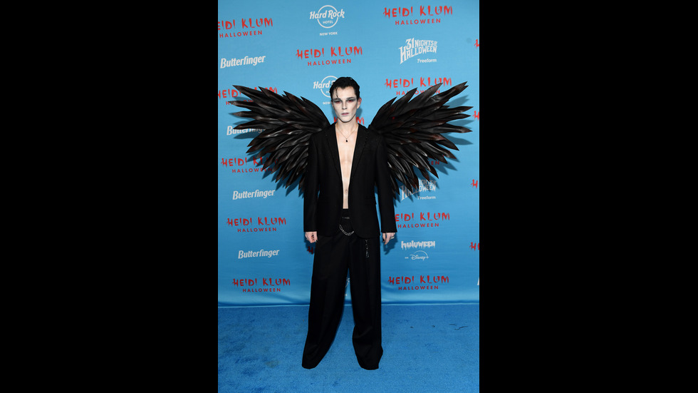 Как звездите отбелязаха Хелоуин