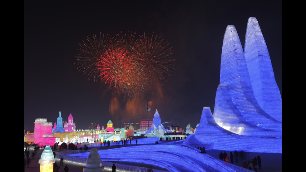 ТЛЕННО ИЗКУСТВО: Октриха фестивала на ледените фигури в Китай