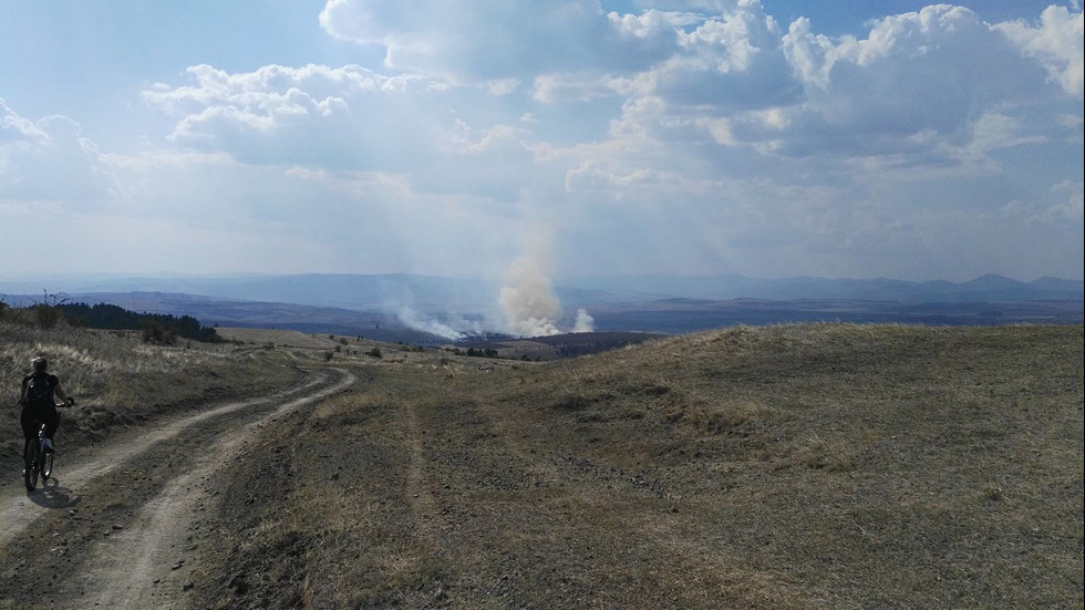 Пожар до пернишкото село Дивотино