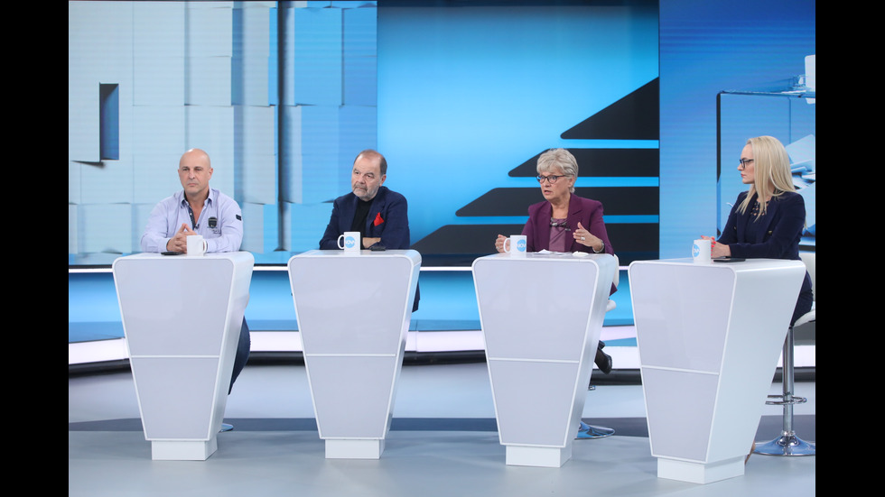 ЗАД КАДЪР: Изборният ден по NOVA В СНИМКИ