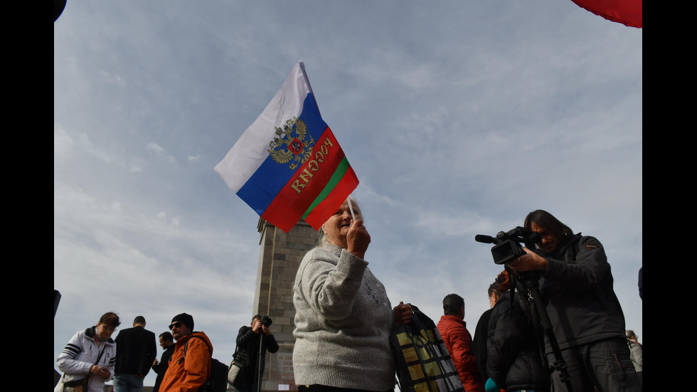Протест в защита на Паметника на Съветската армия в София