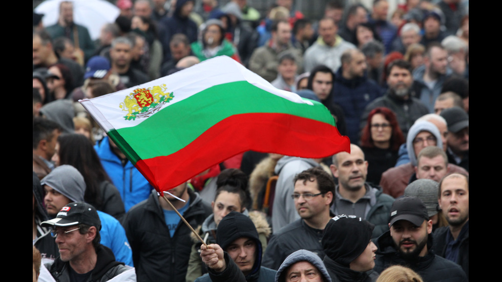 Нова вечер на протести в Габрово