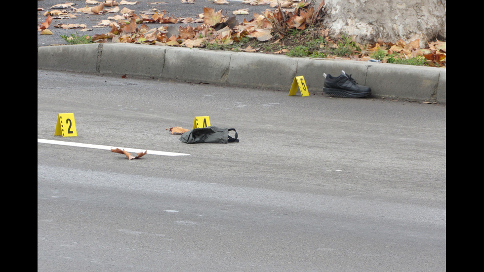 Жена загина, пометена от кола на пешеходна пътека