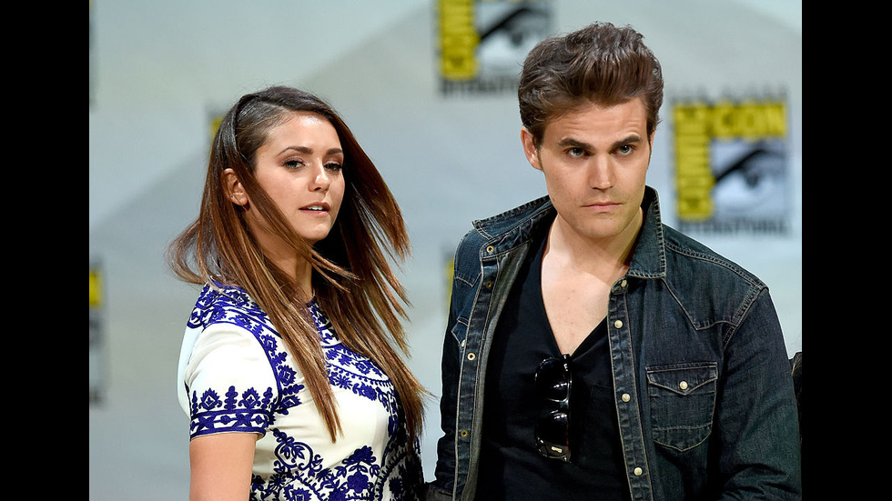 Екранни партньори от сериали, които запазиха приятелството си