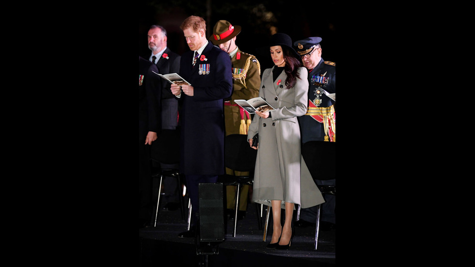 Меган Маркъл показа кралски стил на възпоменателна церемония