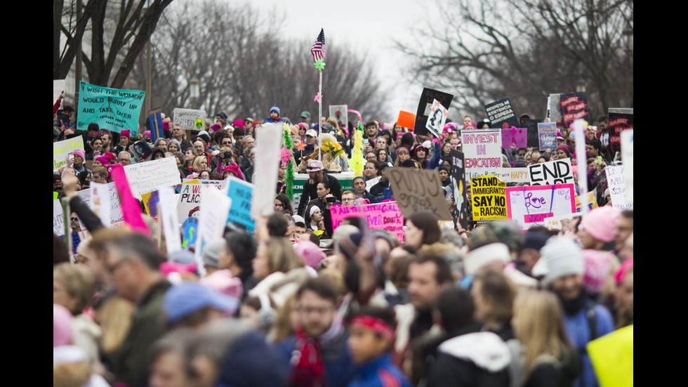 Над половин милион души се включиха в "Походът на жените" във Вашингтон