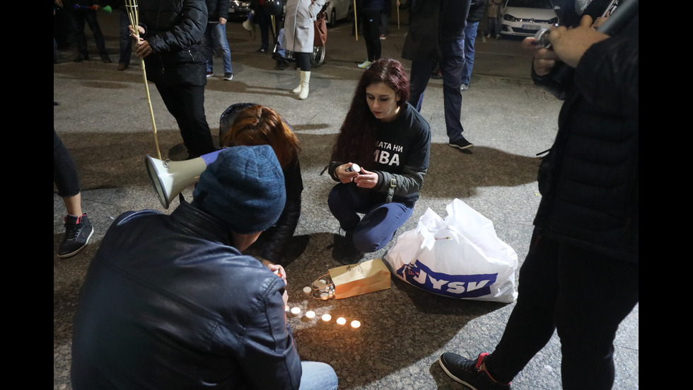 Факелно шествие в 111-тата вечер на протести