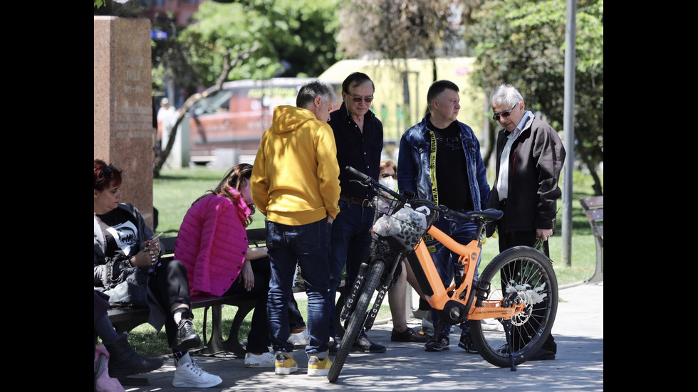 Близки и приятели се простиха с Ваня Костова